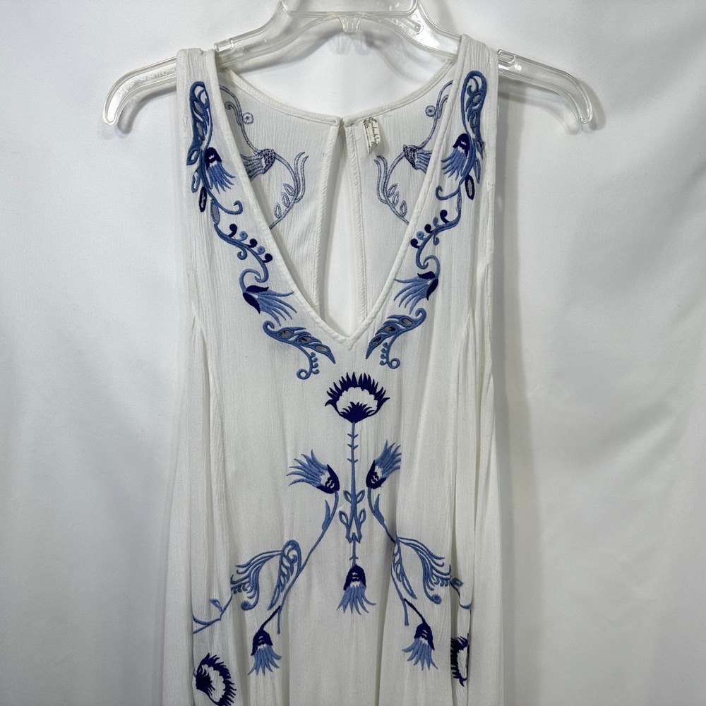 Free People Medium Slip Dress Adelaide Festival White Blue Floral Boho Mini 195 - Picture 3 of 16